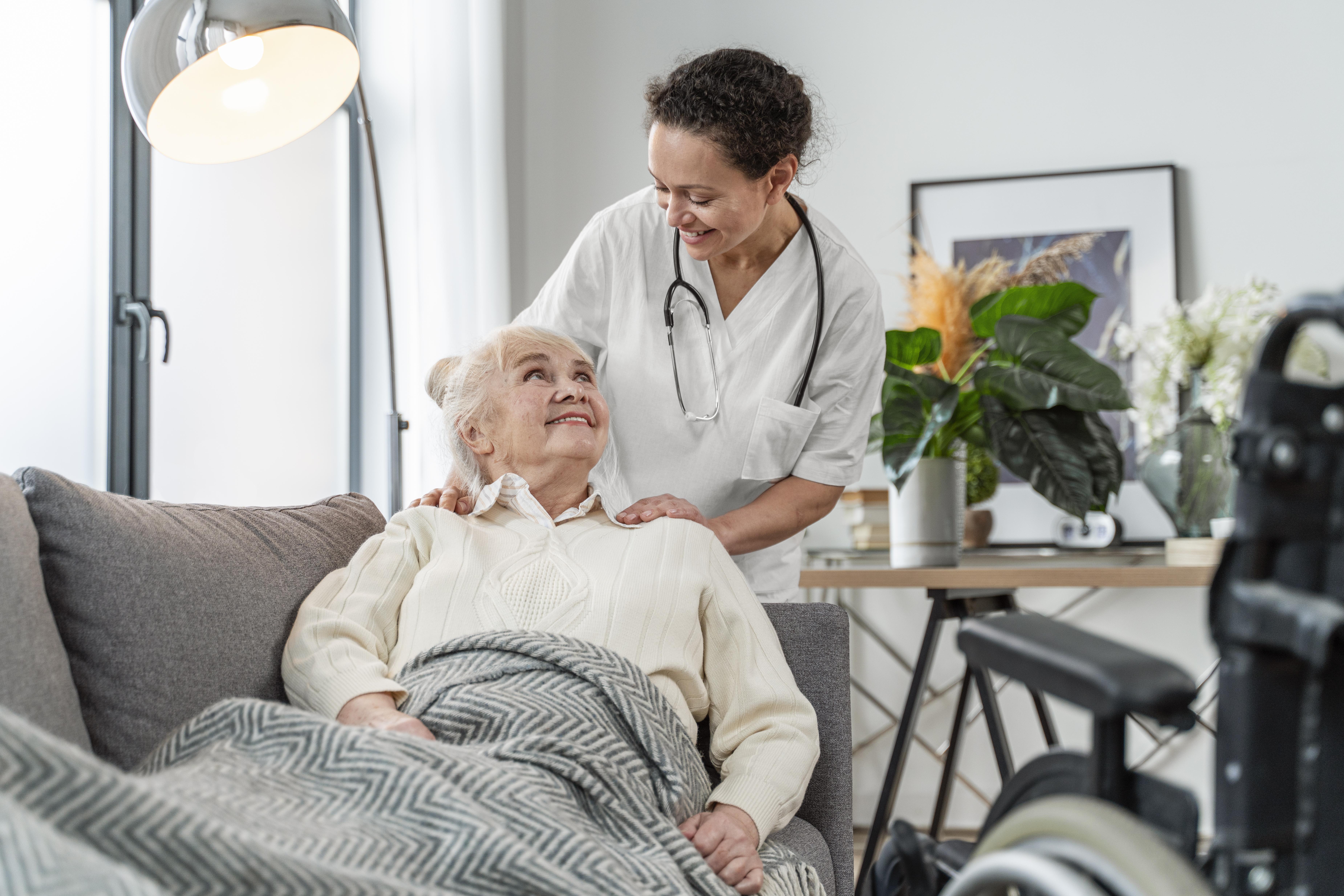 Tracheostomy Patient ki Home Care – Comfort Home Healthcare ka Special Support