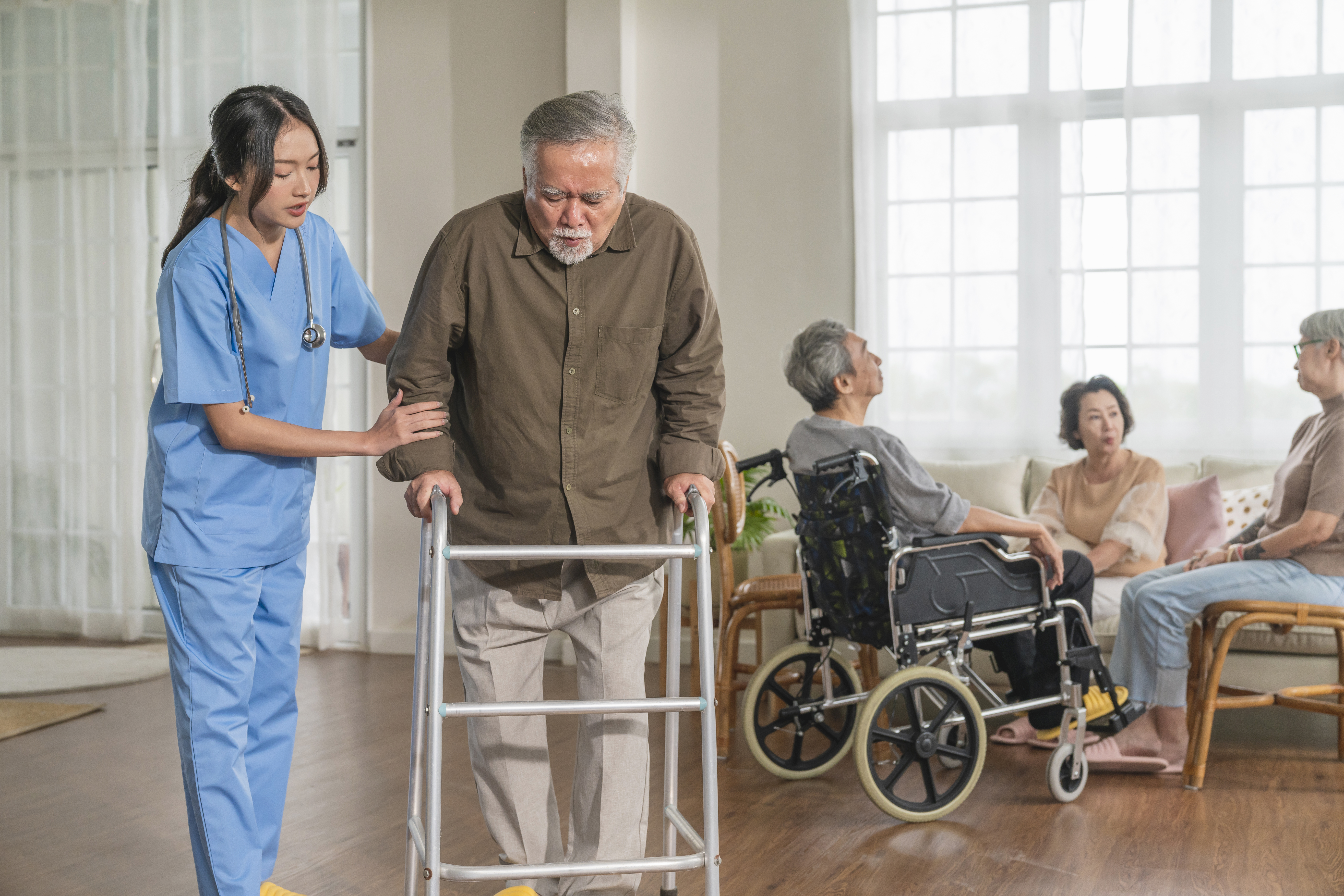 5 Essential Tips for Caring for a Patient with Dementia in Indore - Home Healthcare in Central India